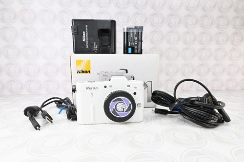 Fotocamera nikon bianca - fotocamera,