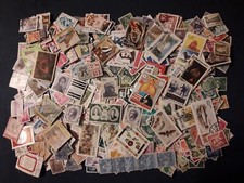 Lotto circa 1.000 francobolli mondo + 16 banconote