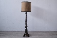 Antico porta cero in legno Vecchio candelabro ecclesiastico Lampada da terra 800