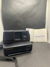 Polaroid Impulso Ritratto. Macchina fotografica pellicola istantanea. Macchina fotografica istantanea vintage. Nero.