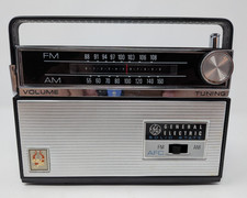 Radio portatile vintage NUOVA