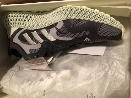 Nuovissimo adidas - nuovissimo.,