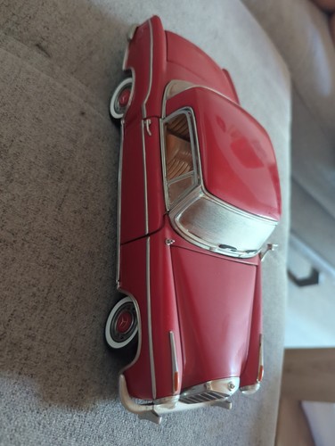 Mercedes 220 se - 1/18,