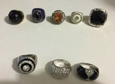 Stock Lotto Anello Brillante Bigiotteria Viola Pietra Nero Bianco