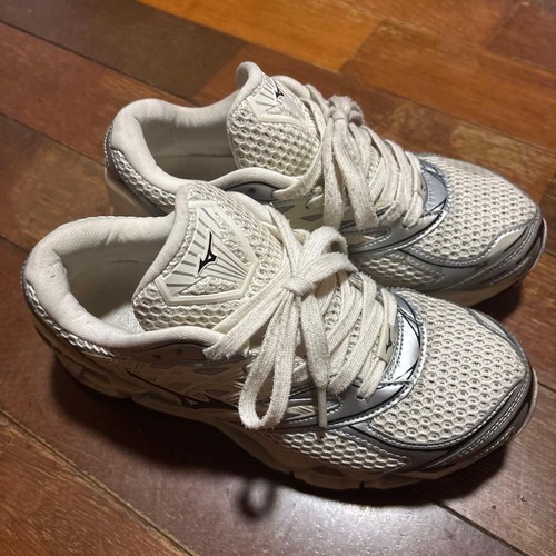 Mizuno wave sneakers - mizuno, white