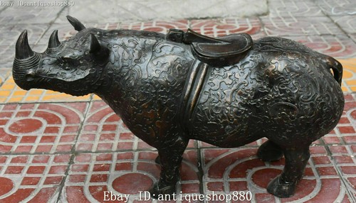 Statua bottiglia iva brocca