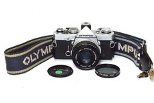 Fotocamera analogica Olympus OM-1n con 50mm f1.8