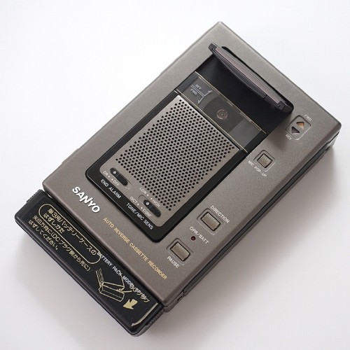 Registratore cassette - a,