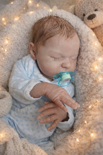Reborn baby laura - reborn,
