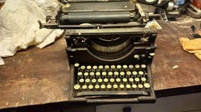 Macchina da scrivere Underwood