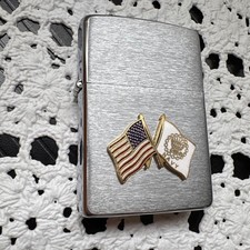Accendino Zippo bandiera