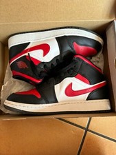 Air Jordan 1 Mid Sneakers