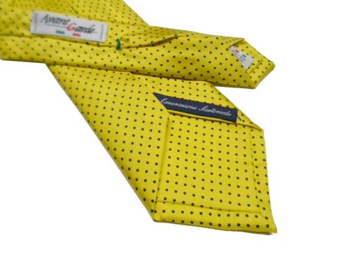 Cravatta gialla sette pieghe