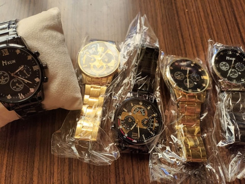Stock orologi polso uomo - orologi, da
