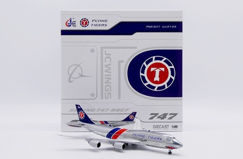 Flying tigers b747 - flying, b747-8
