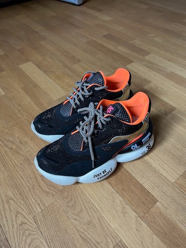 Sneakers eleganti scintillanti