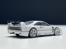 1:64 Tarmac Ferrari F40 Bianco