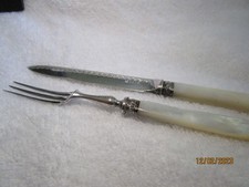 Set coltello e forchetta madreperla formaggio marcature vintage adorabili