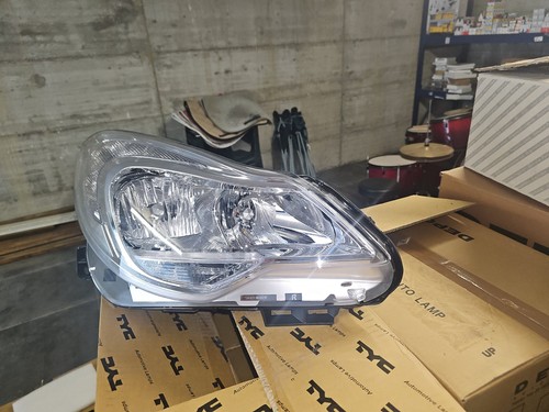 Opel corsa 2011 - d, proiettore