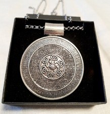 Collana con grande - con, ciondolo