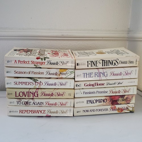 Danielle steel vintage - danielle,