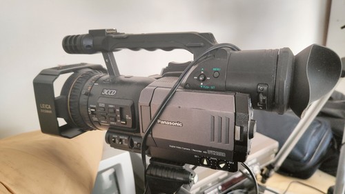 Videocamera panasonic 100b - videocamera,