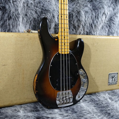 Music man stingray pre ernie - man,