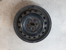 1x TOYOTA Yaris (XP9) CERCHIO