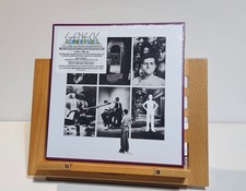 GENESIS - THE LAMB LIES DOWN