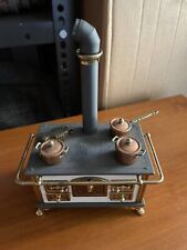 Riproduzione In miniatura di stufa d’epoca