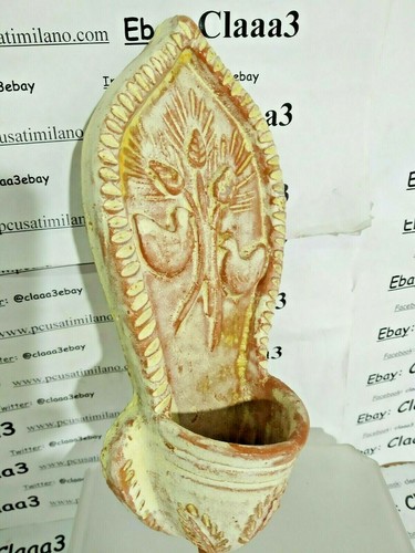 Acquasantiera terra cotta