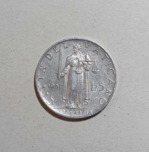 Città del vaticano - città, lire