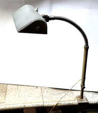 Lampada a morsetto  da banco - scrivania  tipo ministero, anni '40 funzionante