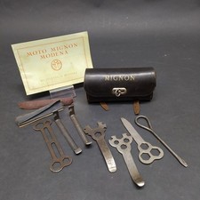Trousse di attrezzi per bici a motore Mignon di Modena e catalogo, libretto
