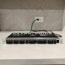 Behringer VX2000 Ultra-Voice