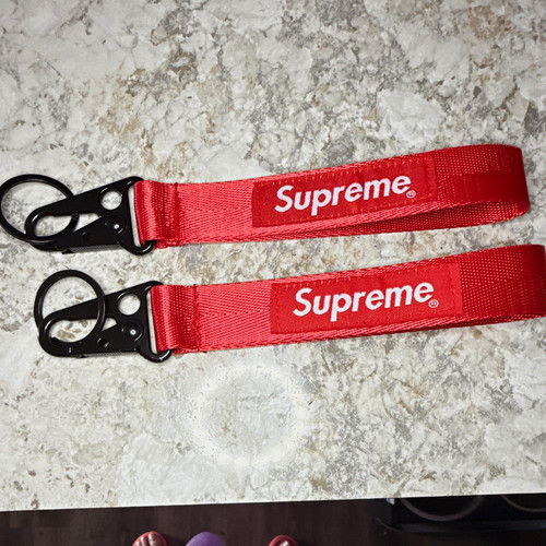 Supreme logo portachiavi set - logo,