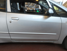 MN161888 Porta ant. DX MITSUBISHI COLT 1.5 16V Turbo CZT Ber. 3p/b/1468cc