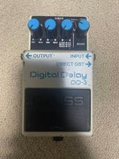 BOSS Digital Delay Pedale per