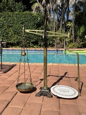 Antica scala da farmacia W.T. Avery's UK - porcellana bianca, ferro battuto e ottone