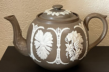 ANCIENNE THÉIERE EN CÉRAMIQUE ÉMAILLÉE  DUDSON Brothers HANLEY  XIXème WEDGWOOD