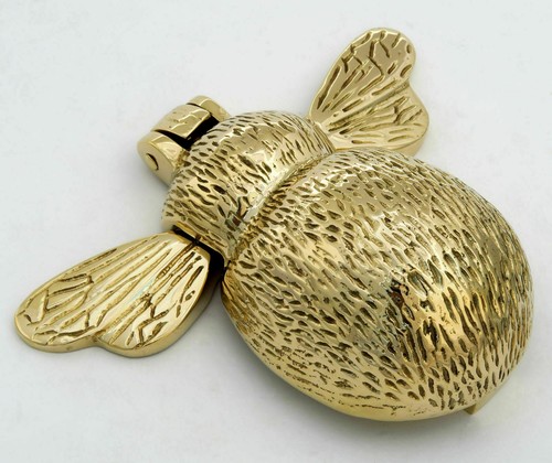 Battiporta bumble bee - bee, in