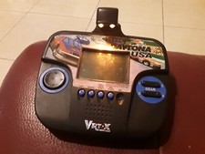 GIOCO TASCABILE SEGA DAYTONA USA TIGER 1995 SI ACCENDE E FUNZIONA