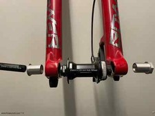 Montare una ruota anteriore 15