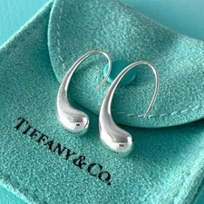 Orecchini a cerchio a goccia