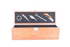 Scatola Porta Bottiglia Con Accessori Per Vino