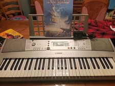 Yamaha PSR-E303 Tastiera