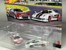 HOT WHEELS 2022 PREMIUM CAR