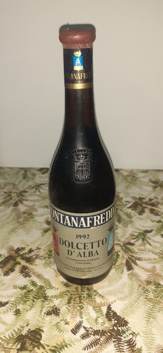 Bottiglia vino dolcetto - bottiglia,