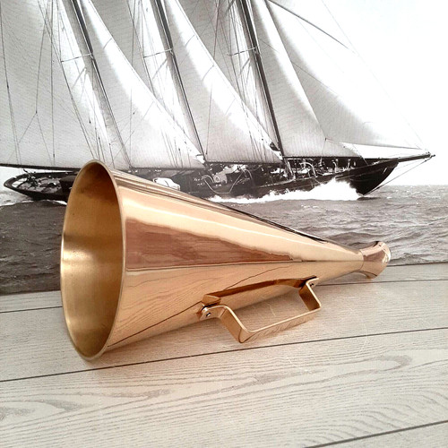 Megafono ottone lucido - in,