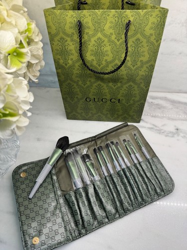 Gucci beauty set - gucci,